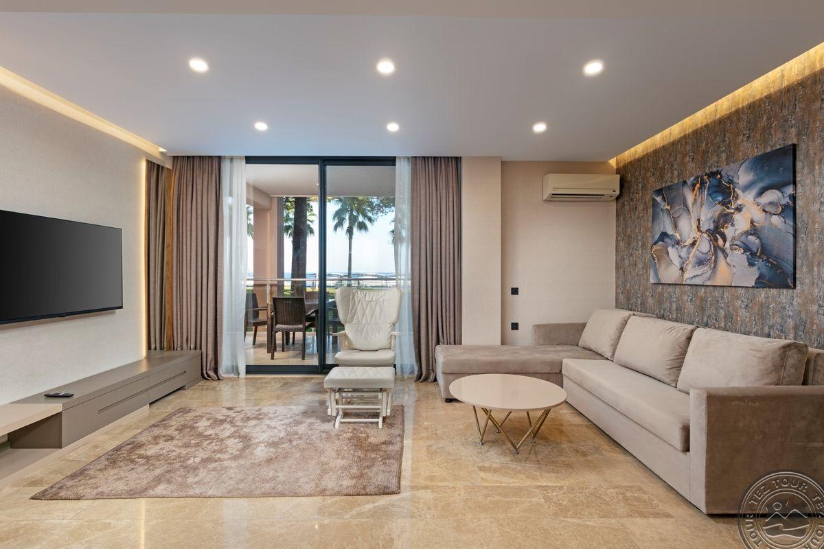 DOBEDAN WORLD PALACE