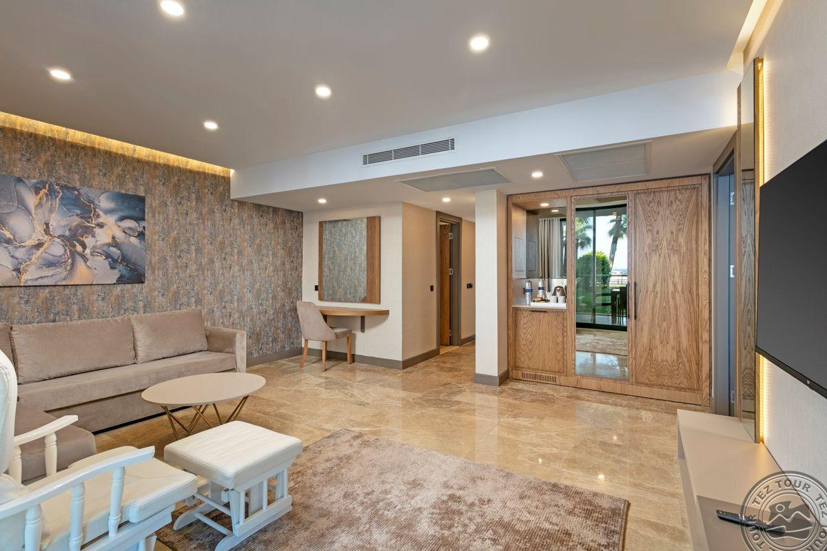 DOBEDAN WORLD PALACE