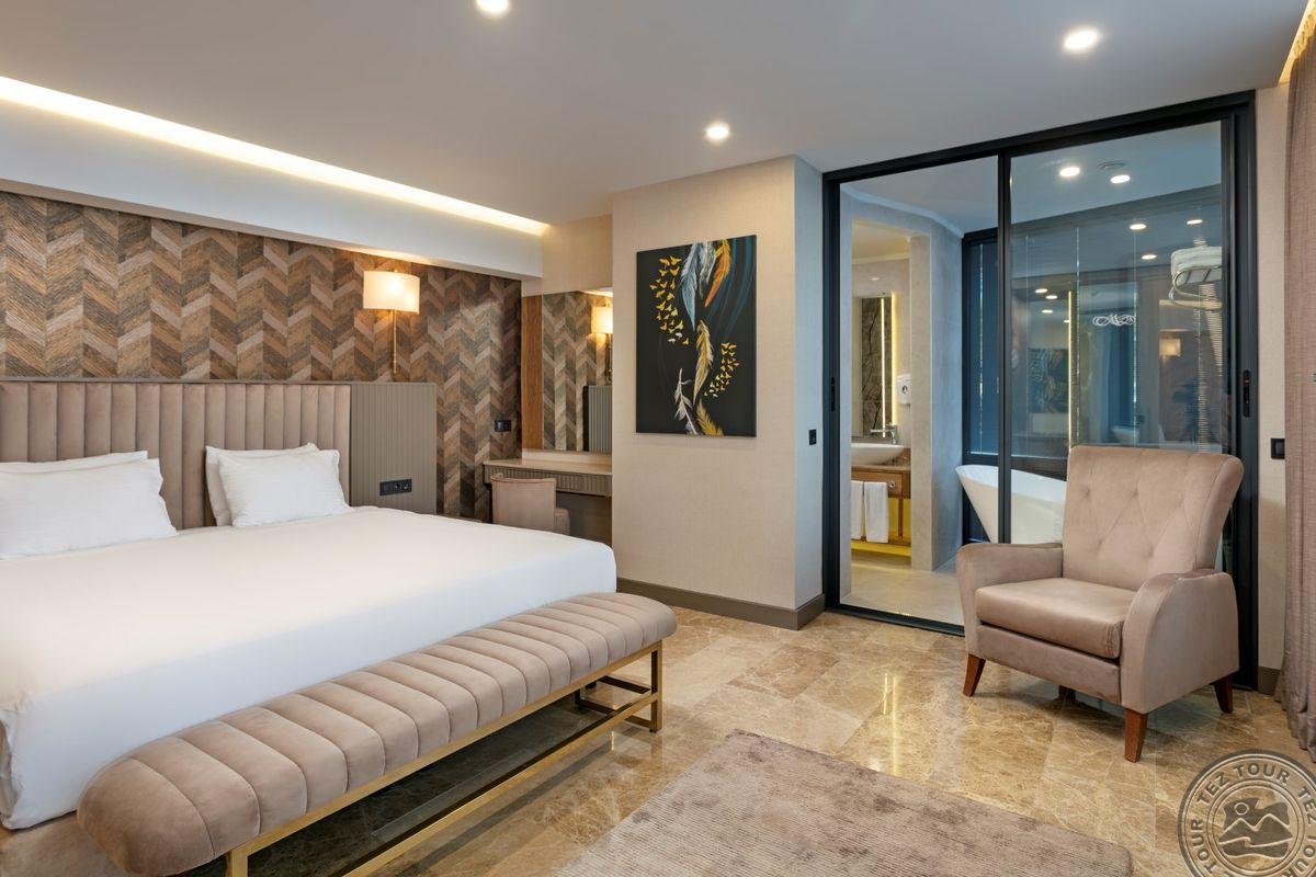 DOBEDAN WORLD PALACE