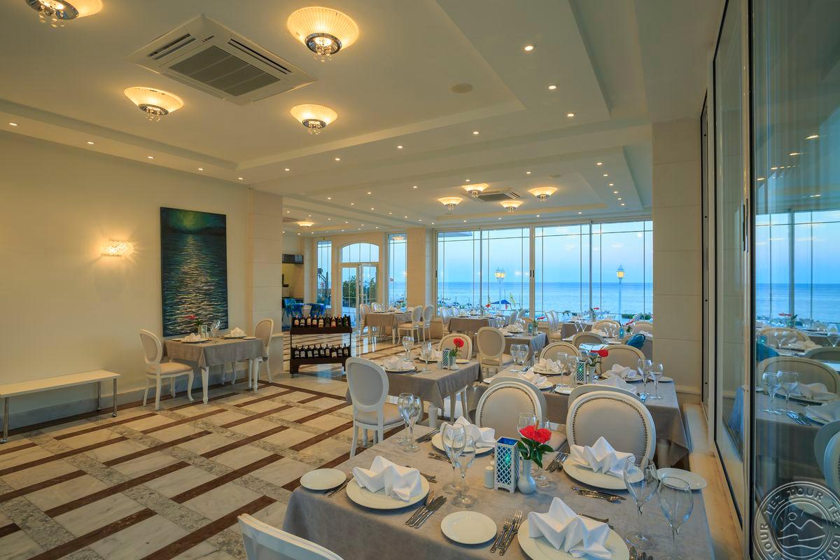 DOBEDAN WORLD PALACE