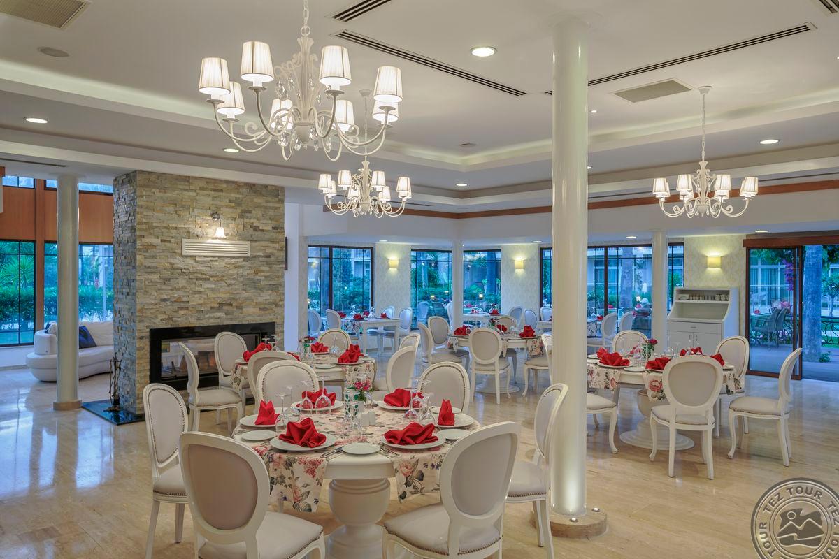 DOBEDAN WORLD PALACE