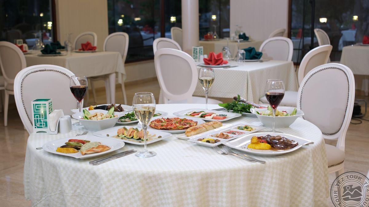 DOBEDAN WORLD PALACE