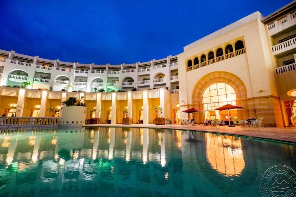 MEDINA SOLARIA & THALASSO