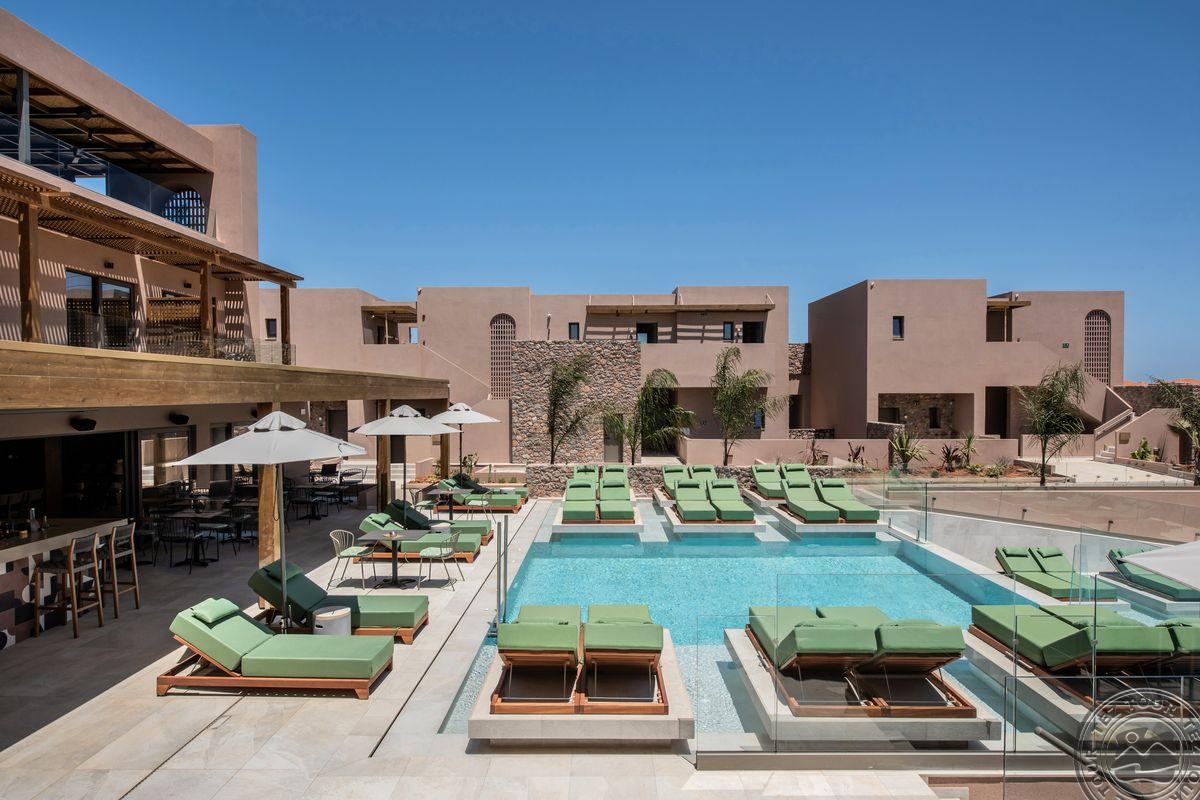 PARALOS VENUS SUITES