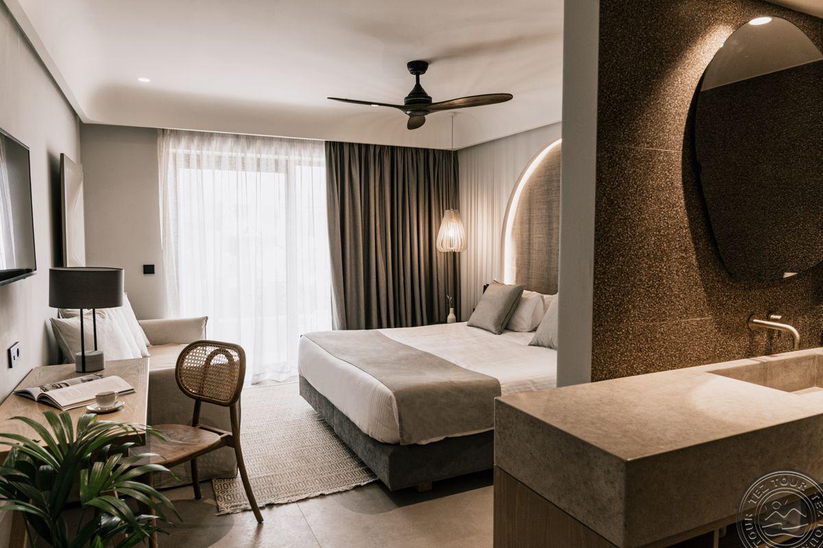 PARALOS VENUS SUITES