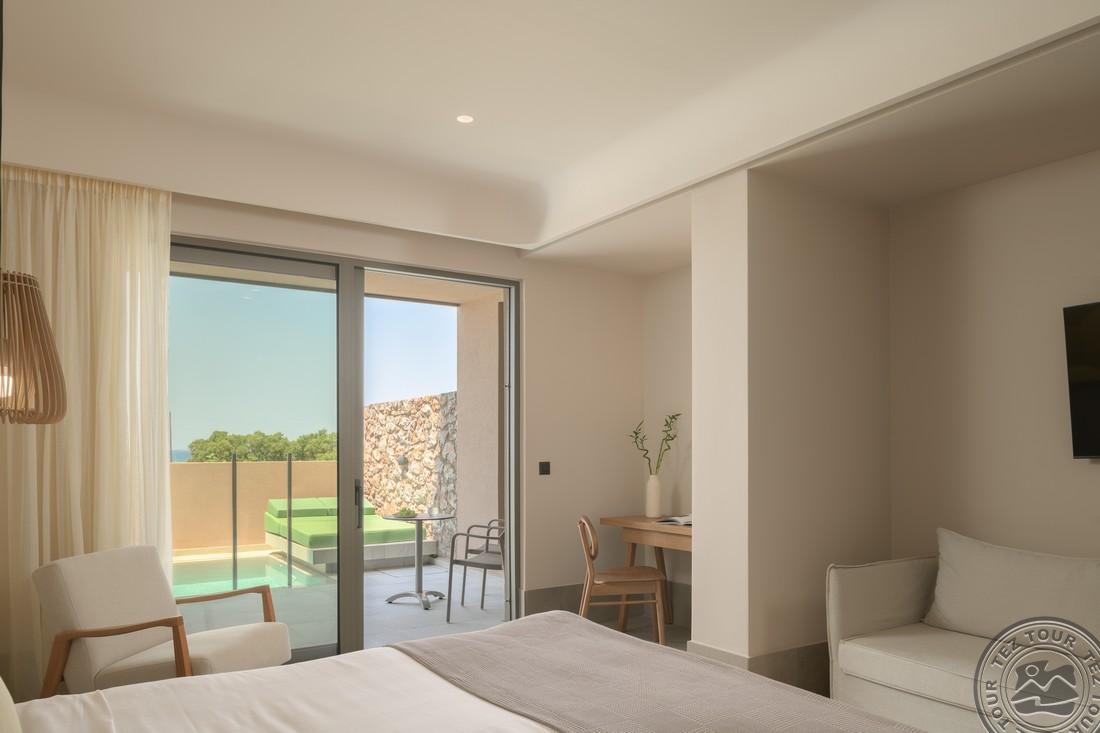 PARALOS VENUS SUITES