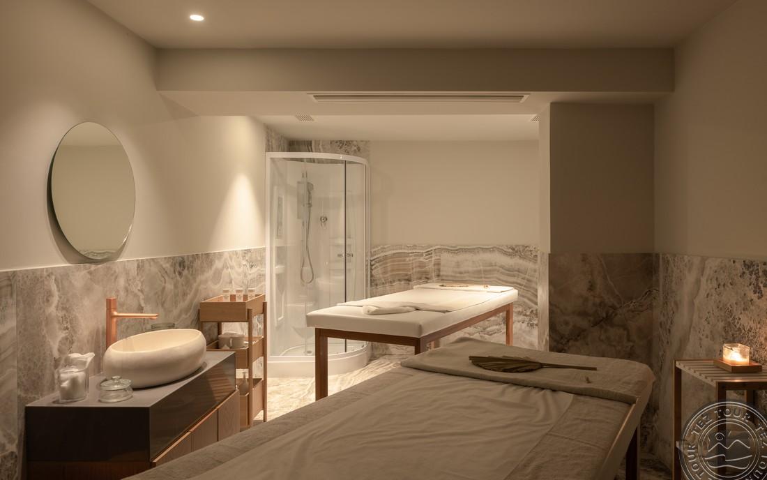 PARALOS VENUS SUITES