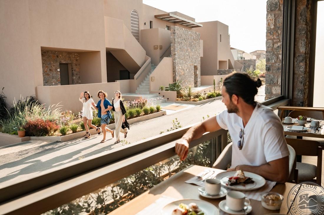 PARALOS VENUS SUITES