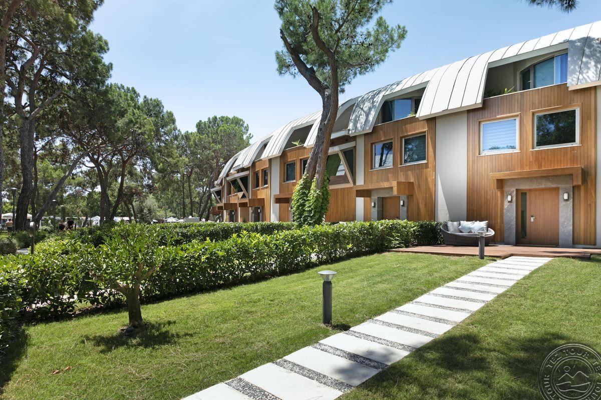 RIXOS SUNGATE - THE LAND OF LEGENDS FREE ACCESS