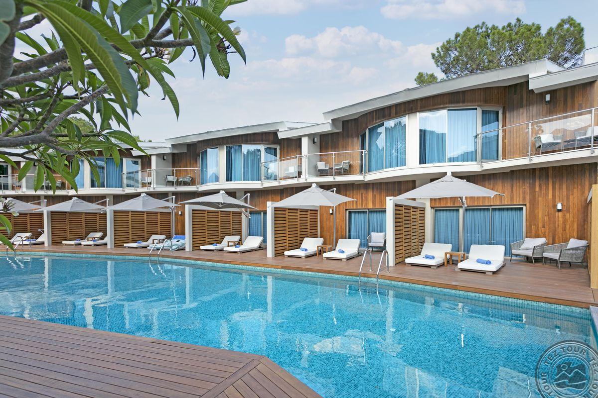 RIXOS SUNGATE - THE LAND OF LEGENDS FREE ACCESS