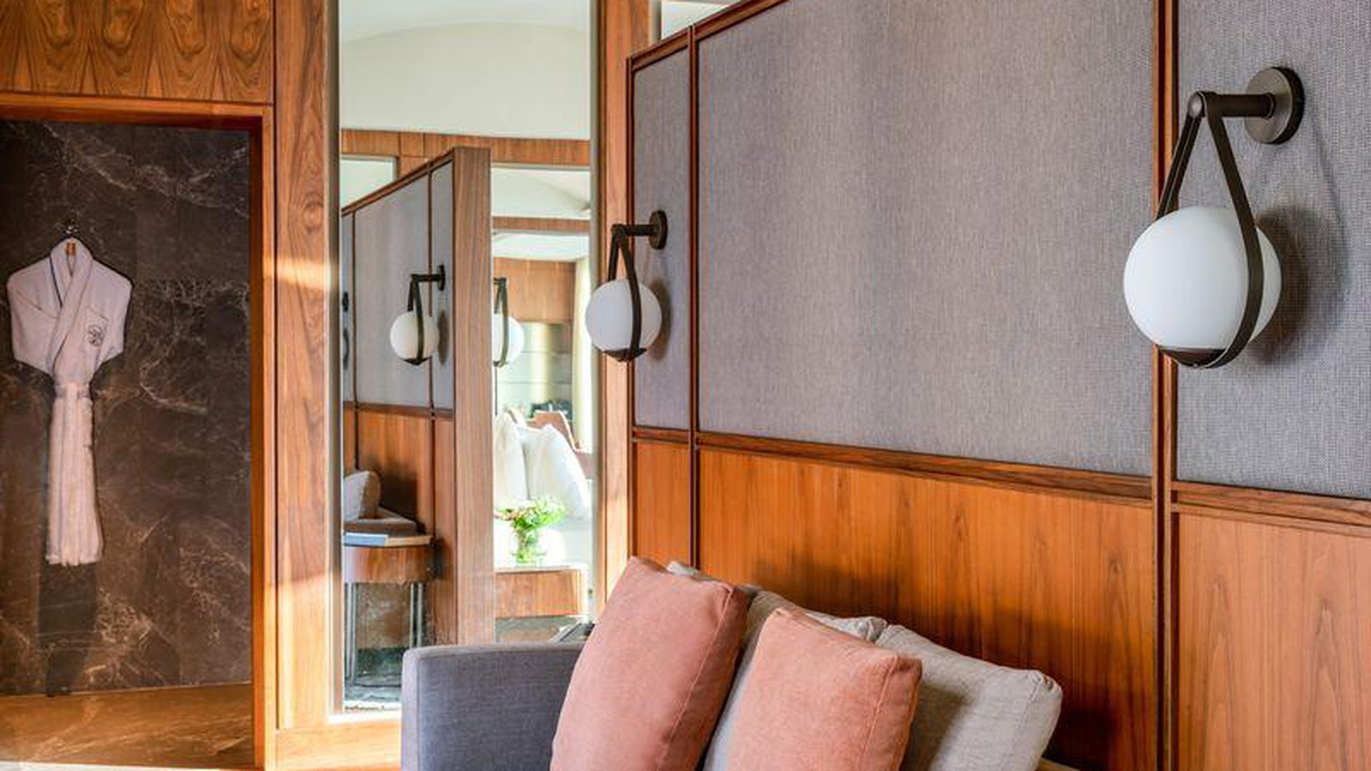 RIXOS SUNGATE - THE LAND OF LEGENDS FREE ACCESS