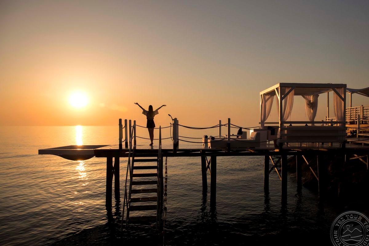 RIXOS SUNGATE - THE LAND OF LEGENDS FREE ACCESS