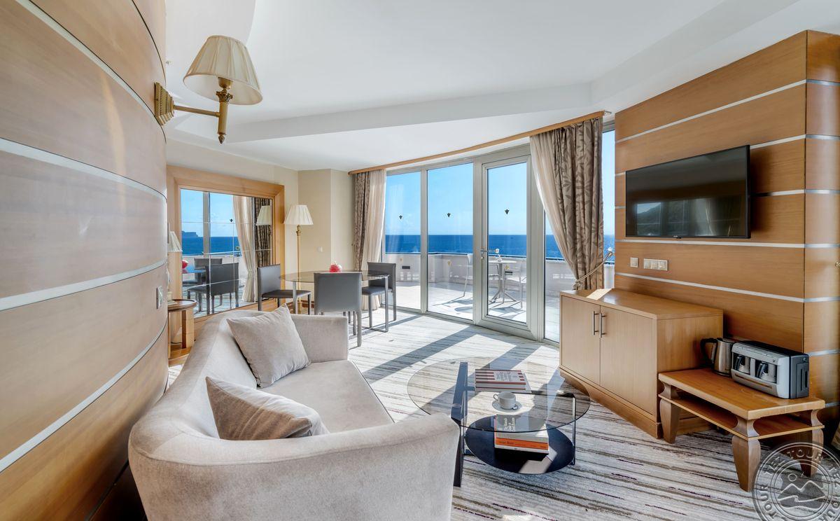 RIXOS SUNGATE - THE LAND OF LEGENDS FREE ACCESS