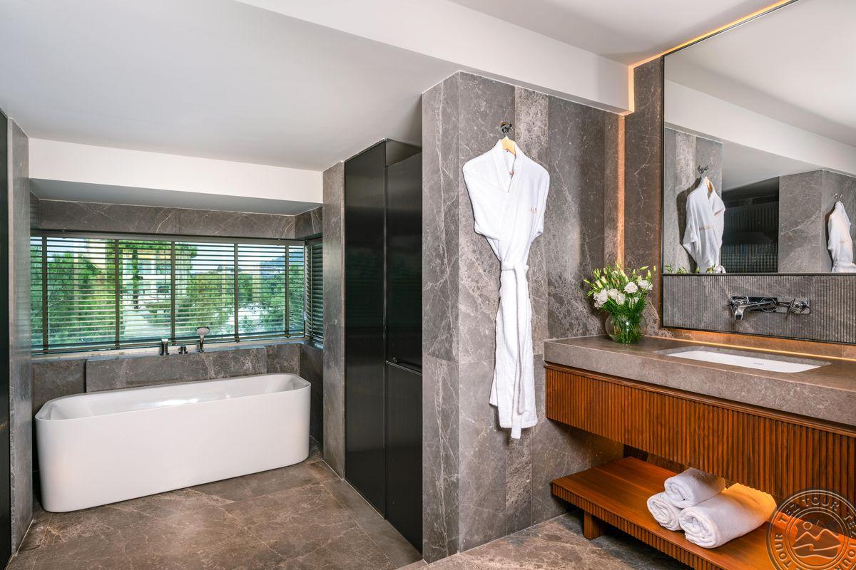 RIXOS SUNGATE - THE LAND OF LEGENDS FREE ACCESS