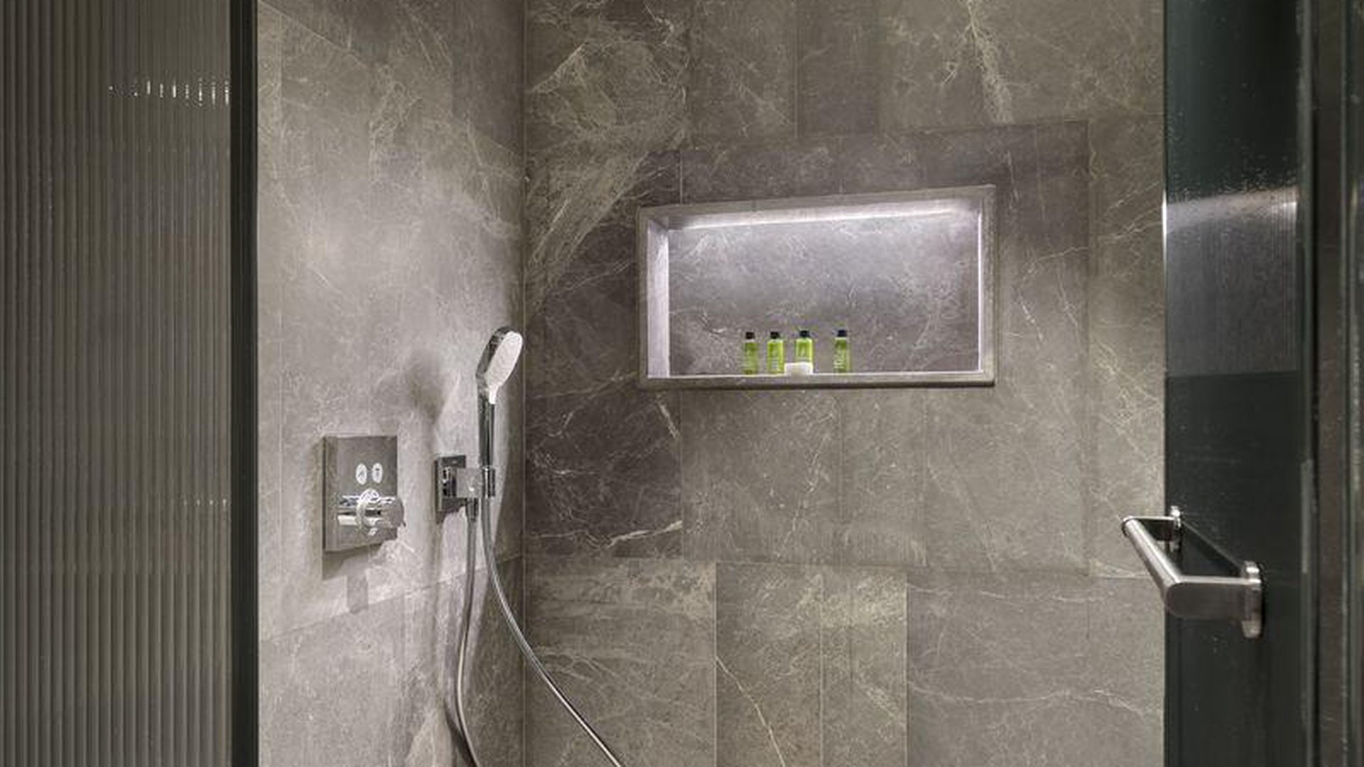 RIXOS SUNGATE - THE LAND OF LEGENDS FREE ACCESS