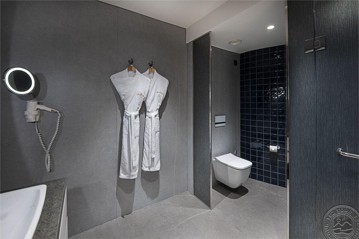 RIXOS SUNGATE - THE LAND OF LEGENDS FREE ACCESS