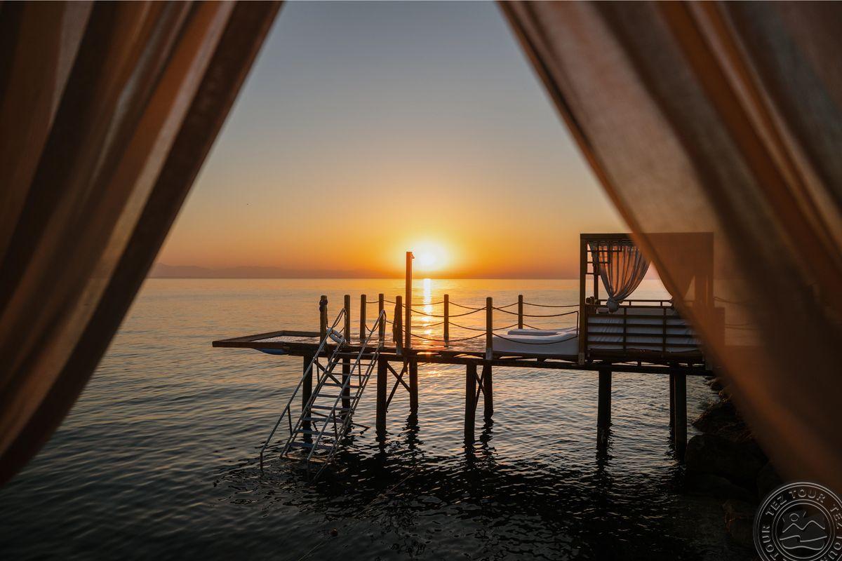 RIXOS SUNGATE - THE LAND OF LEGENDS FREE ACCESS