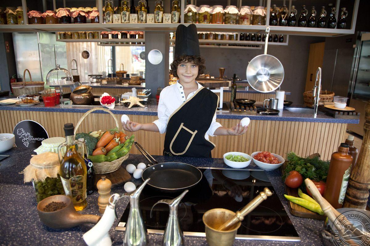 RIXOS SUNGATE - THE LAND OF LEGENDS FREE ACCESS