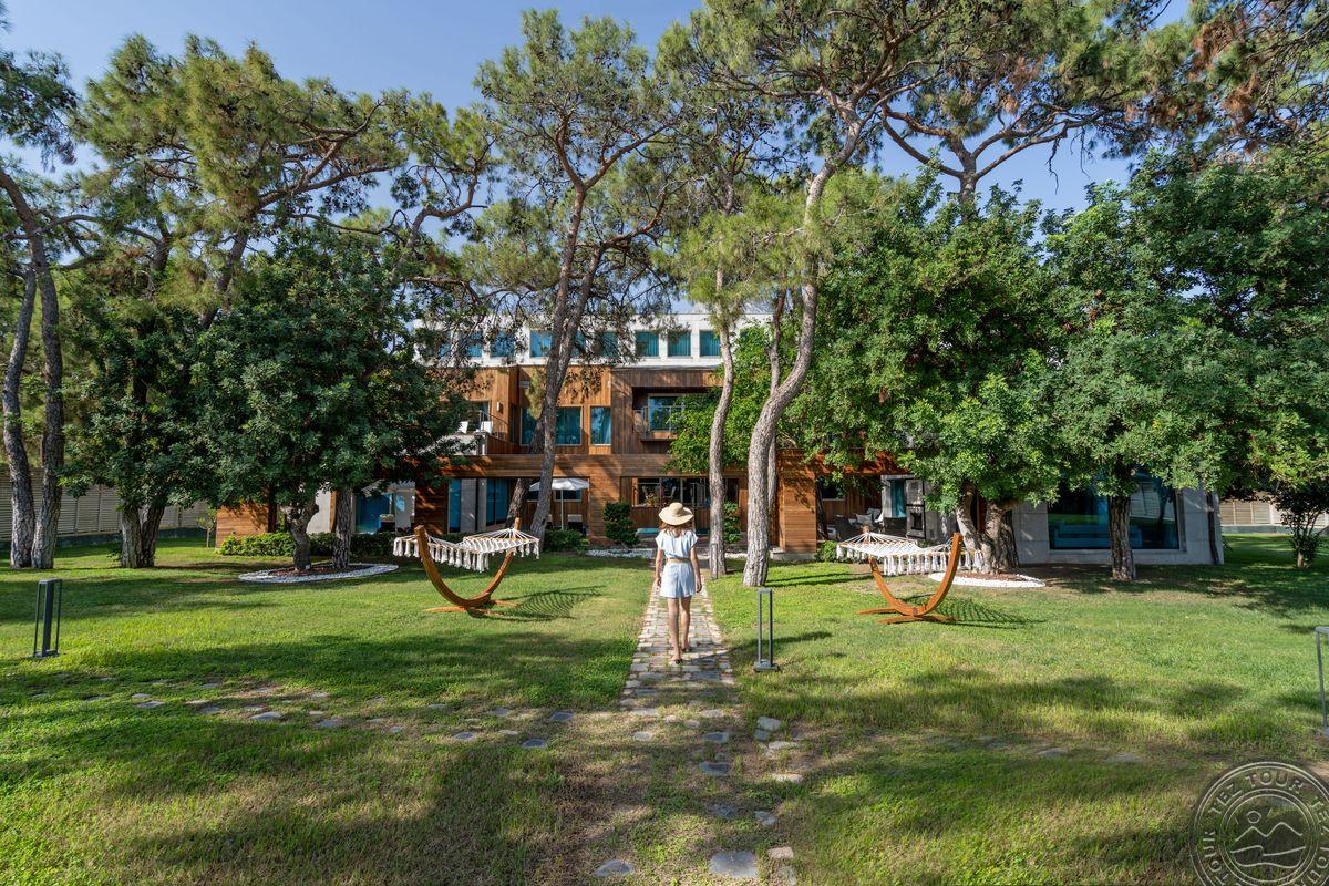 RIXOS SUNGATE - THE LAND OF LEGENDS FREE ACCESS