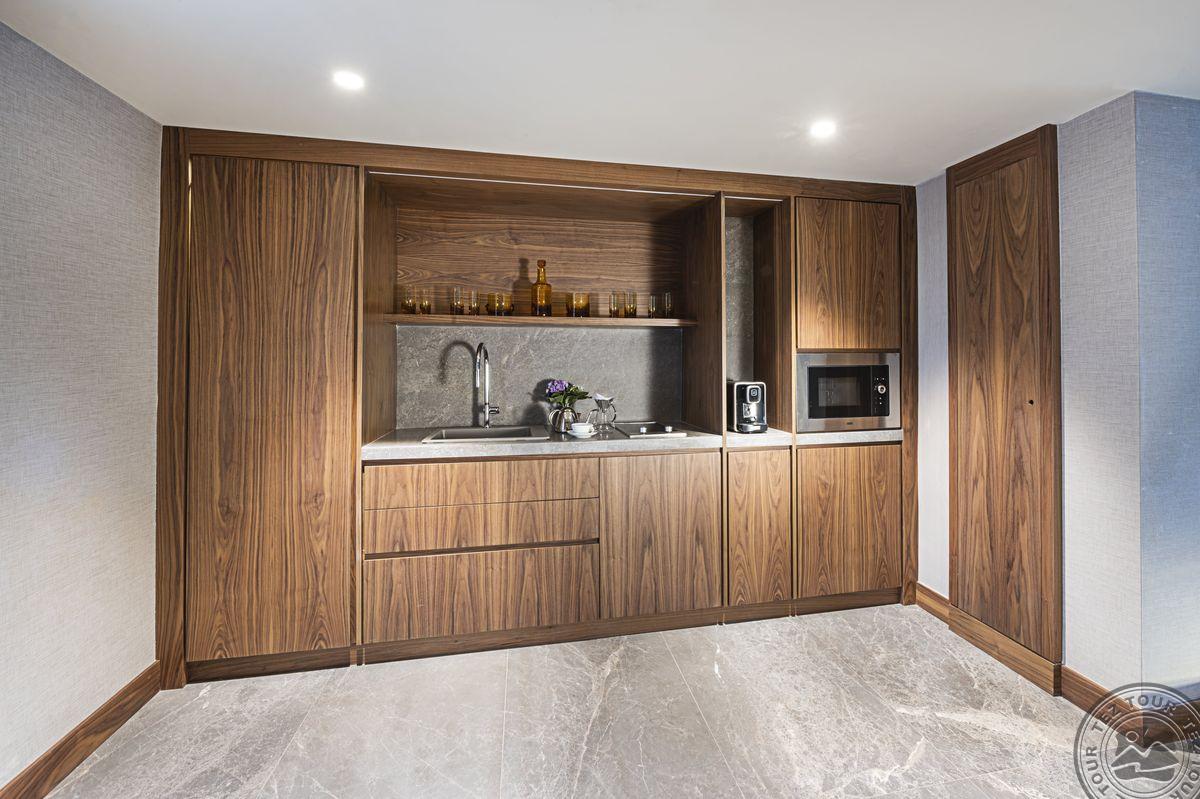 RIXOS SUNGATE - THE LAND OF LEGENDS FREE ACCESS