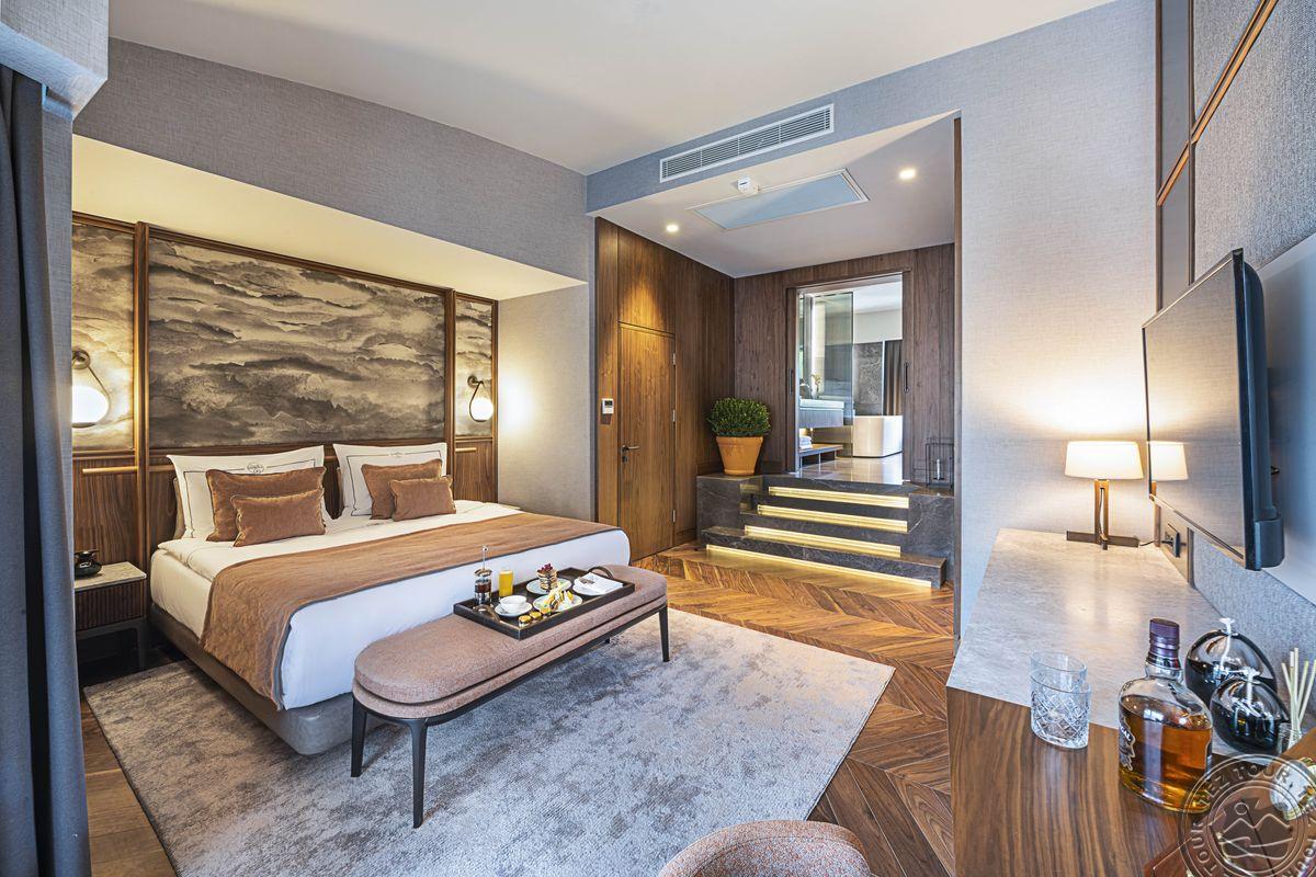 RIXOS SUNGATE - THE LAND OF LEGENDS FREE ACCESS