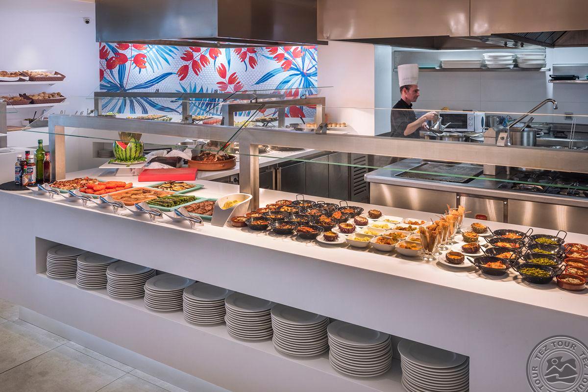 TAHITI PLAYA & SUITES