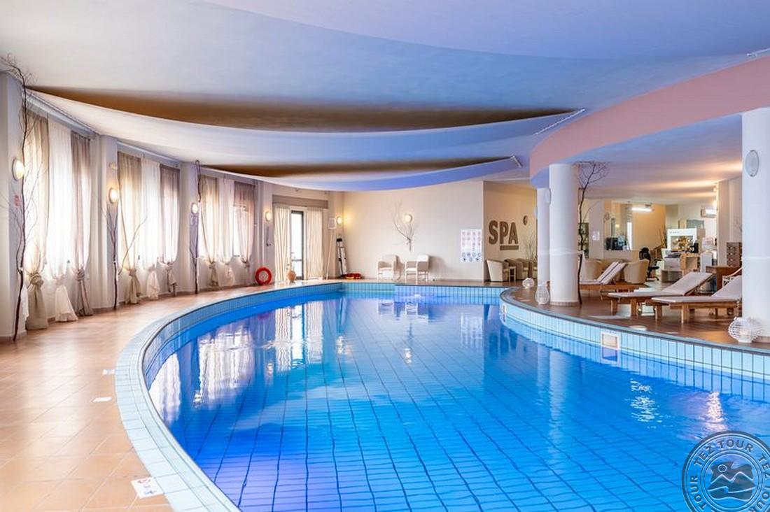 ATHINA PALACE RESORT & SPA