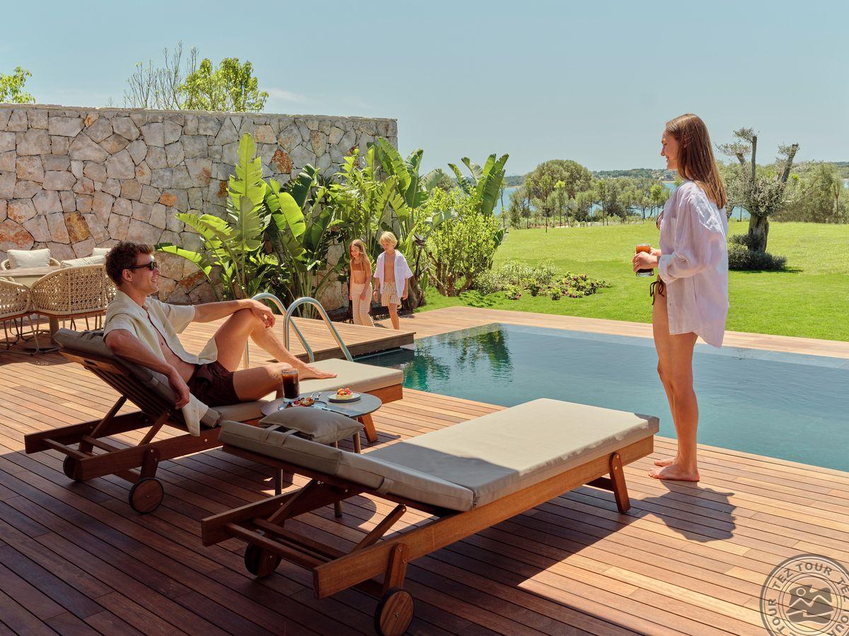 ANDA BARUT COLLECTION