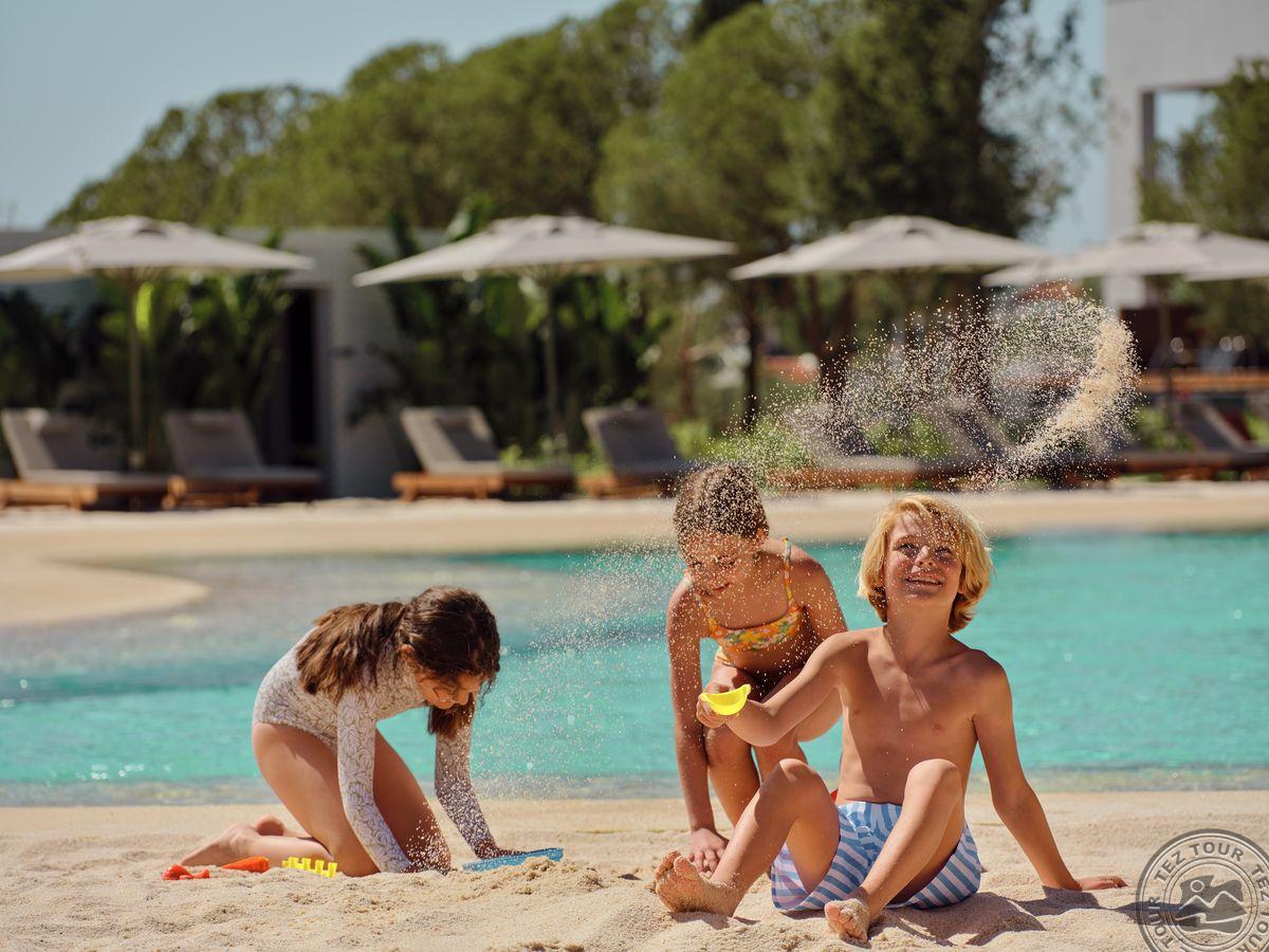 ANDA BARUT COLLECTION