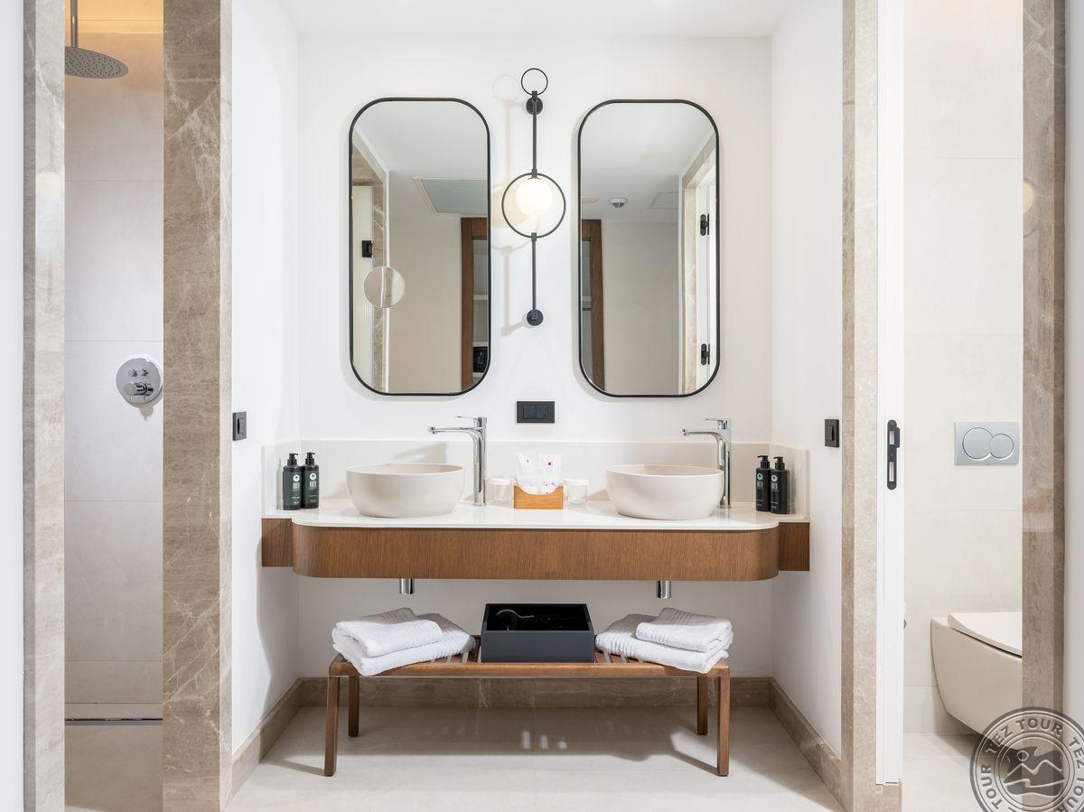 ANDA BARUT COLLECTION