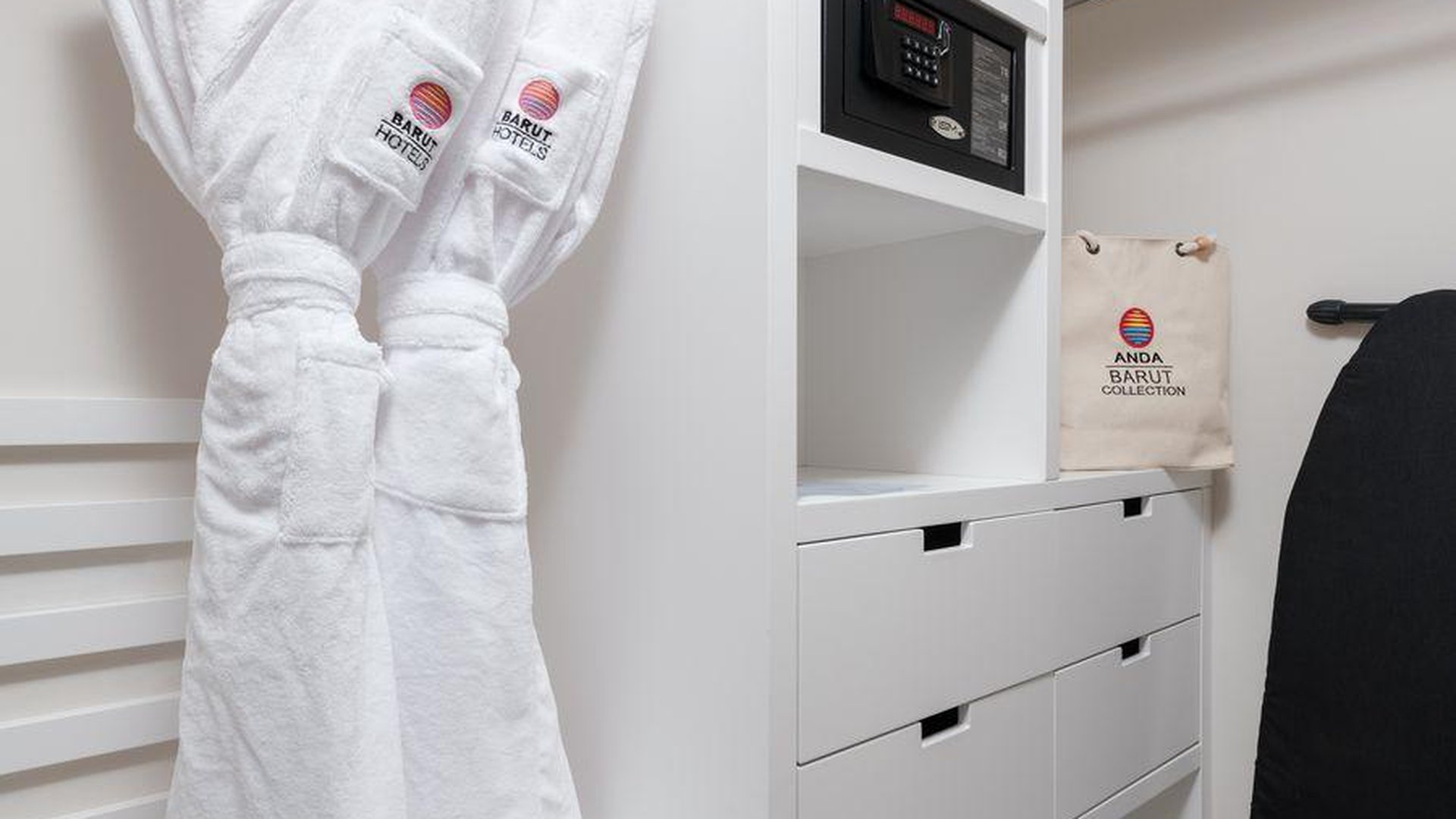 ANDA BARUT COLLECTION