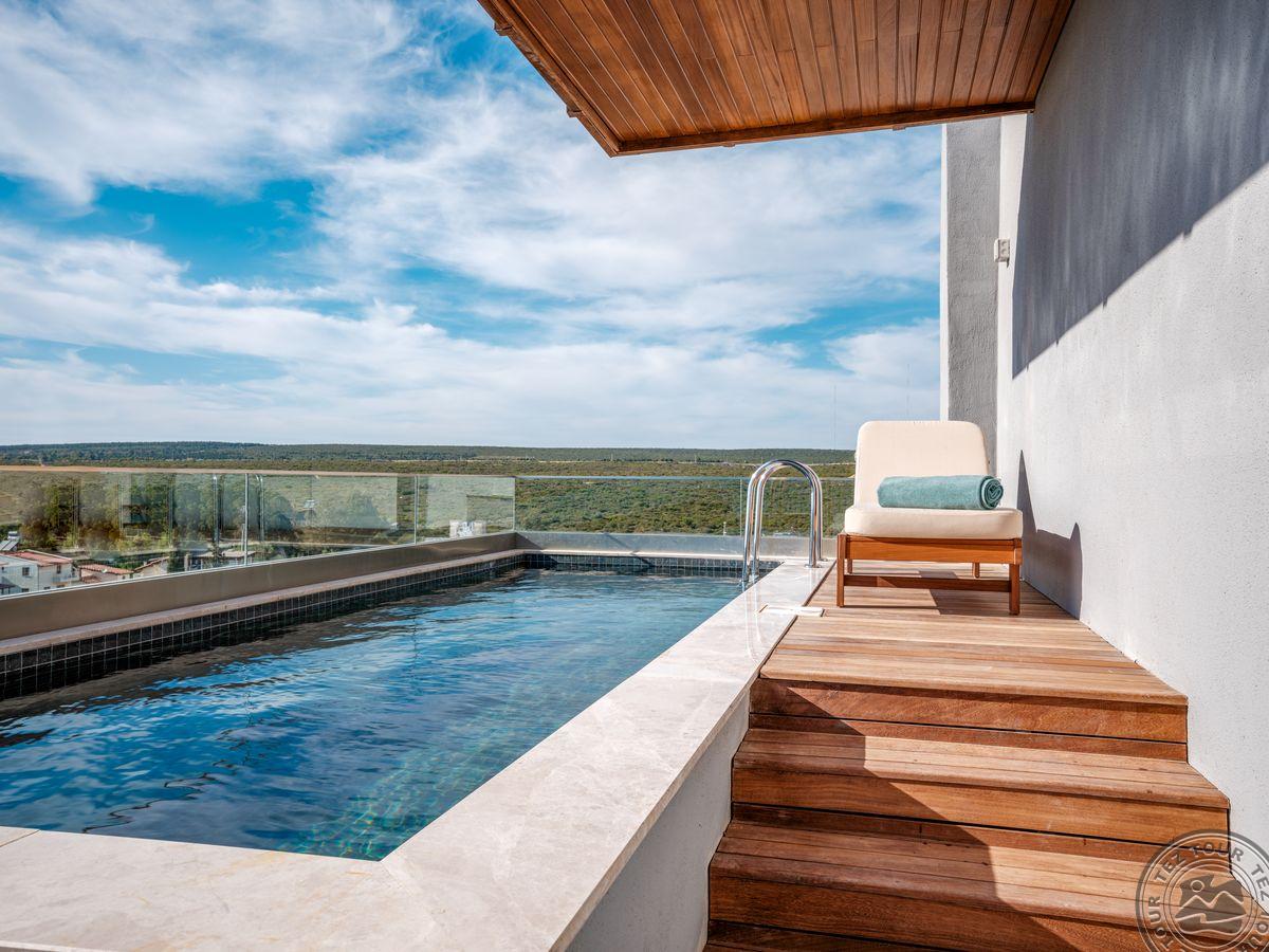 ANDA BARUT COLLECTION