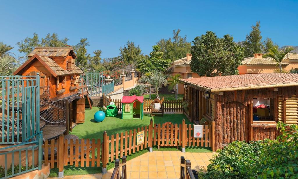 GREEN GARDEN ECO RESORT & VILLAS