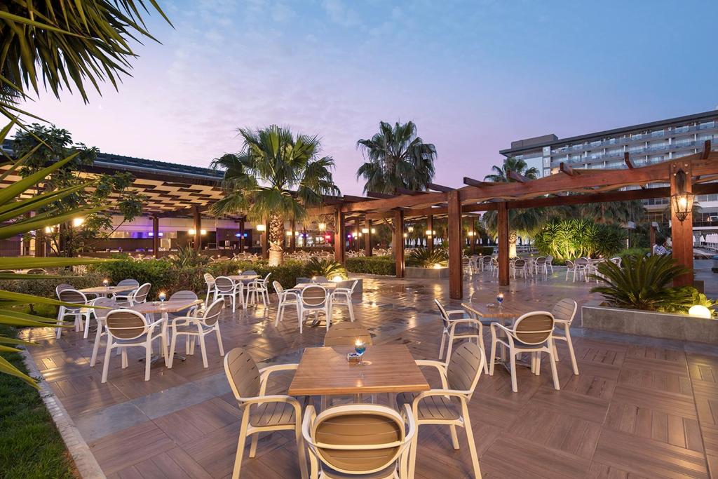 Royal Garden Beach Hotel -