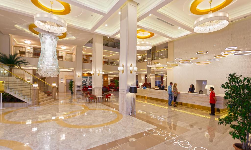 Royal Garden Beach Hotel -