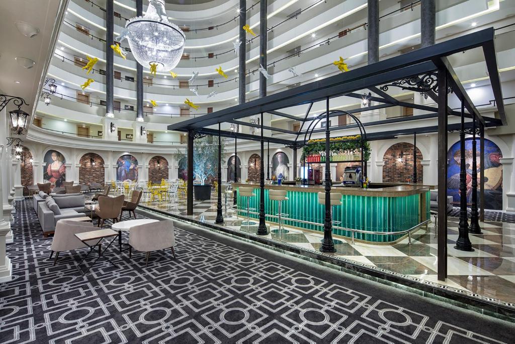 Royal Garden Beach Hotel -