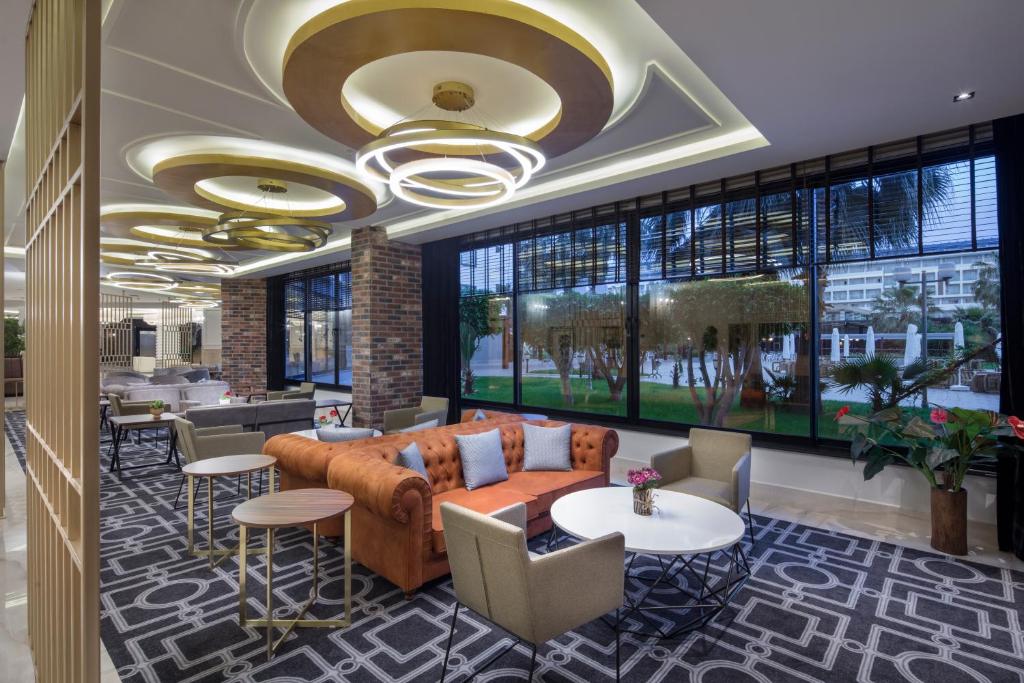 Royal Garden Beach Hotel -