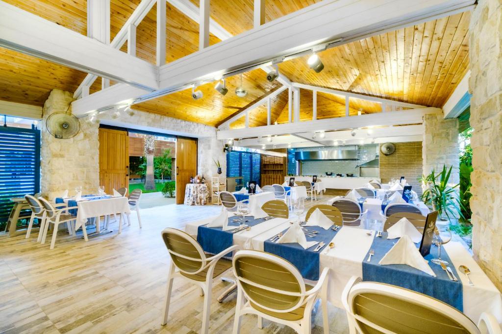 Royal Garden Beach Hotel -