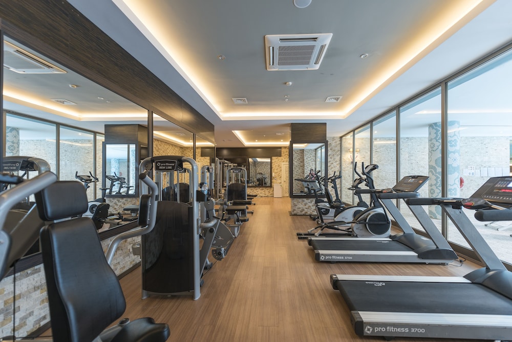 Quattro Beach Spa & Resort -