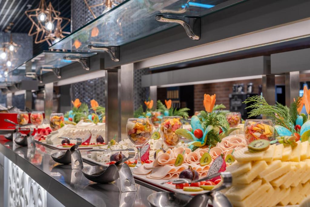 Royal Garden Beach Hotel -