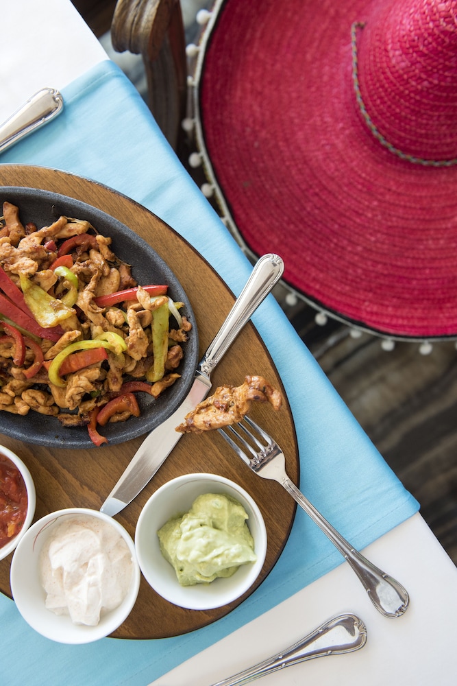 Quattro Beach Spa & Resort -