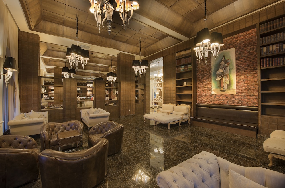 Quattro Beach Spa & Resort -