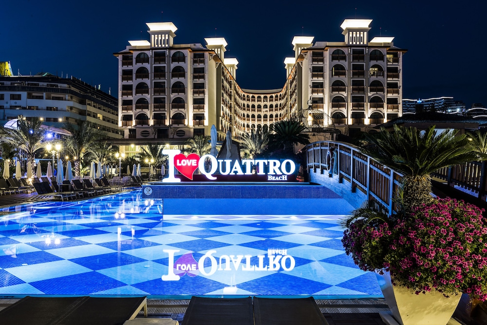 Quattro Beach Spa & Resort -