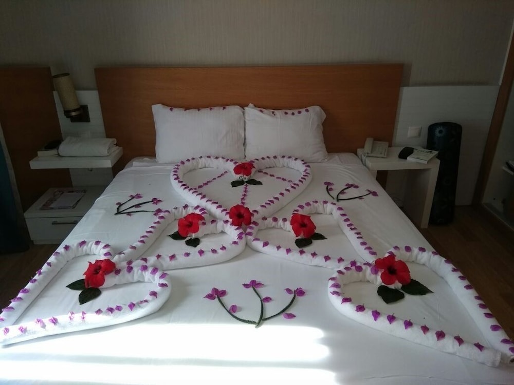 Diamond Elite Hotel & Spa -