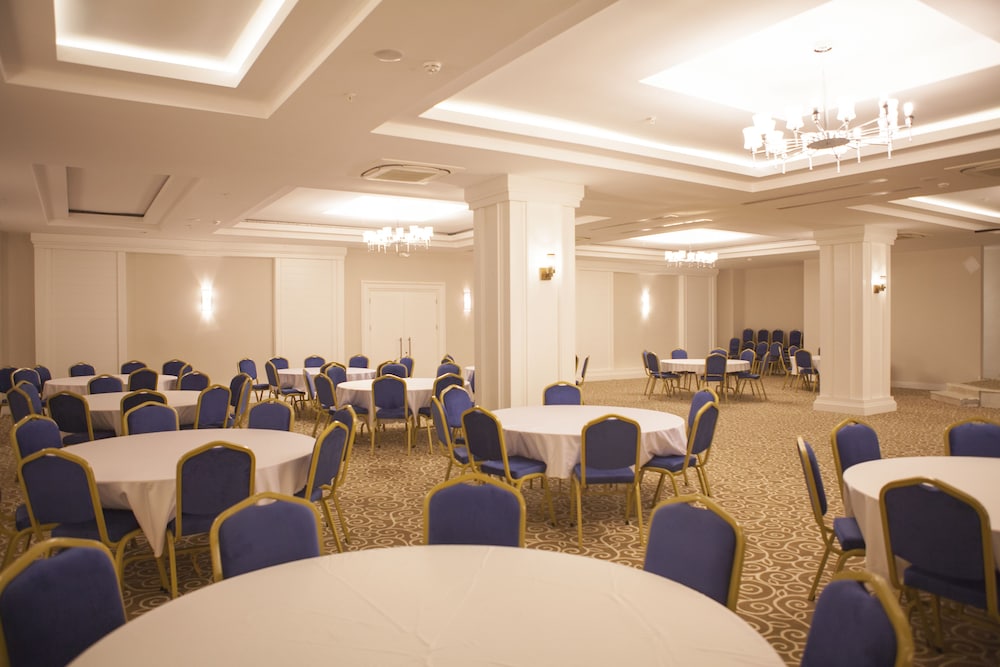 Diamond Elite Hotel & Spa -