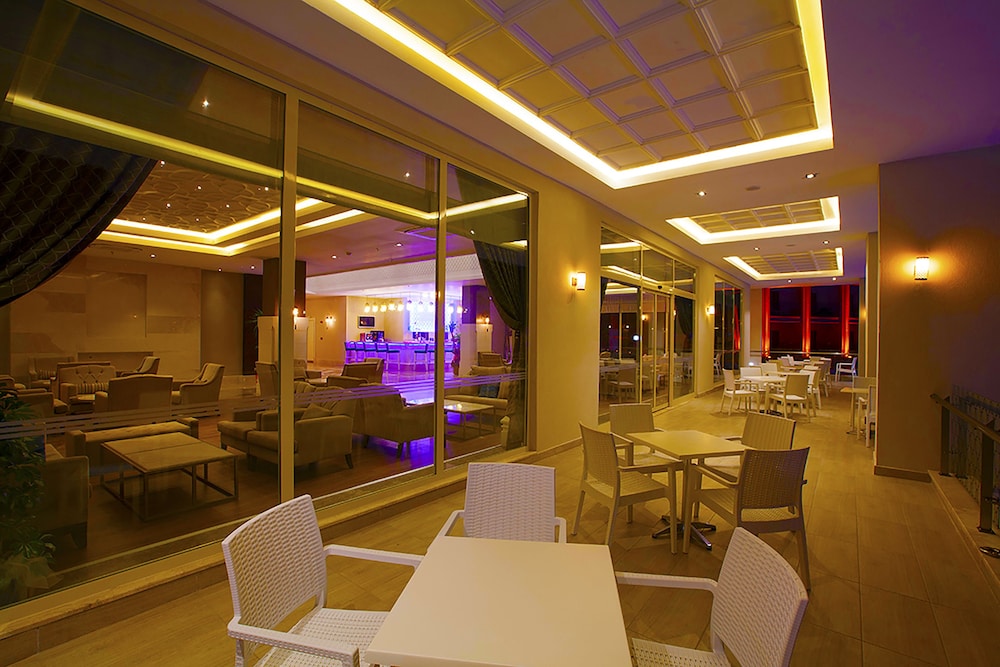 Diamond Elite Hotel & Spa -