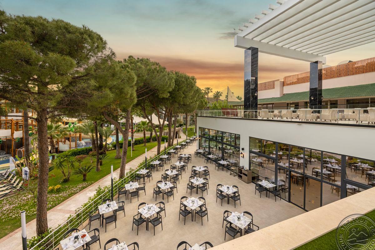 DOBEDAN WORLD PALACE