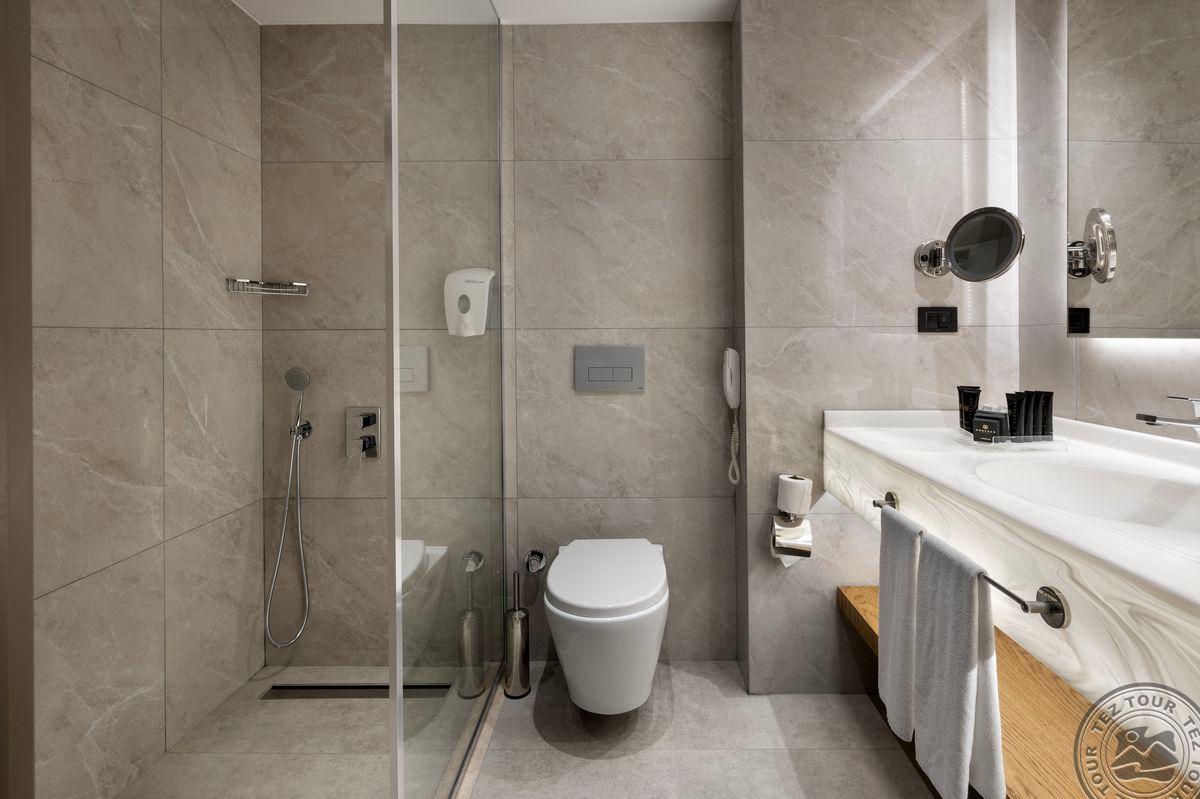 DOBEDAN WORLD PALACE