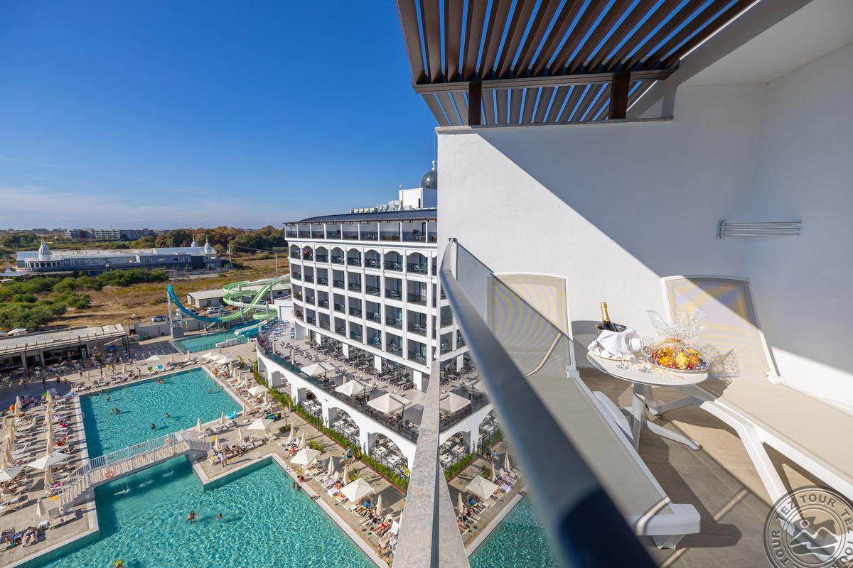 SIDE MOON PALACE HOTEL