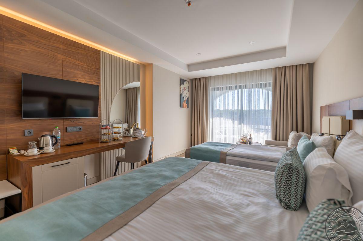 SIDE MOON PALACE HOTEL